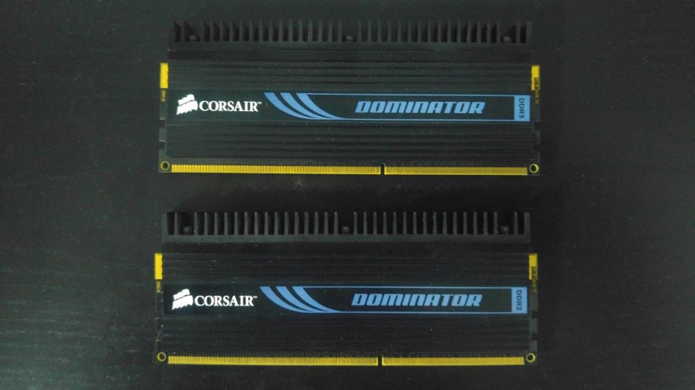 Memoria Ram - Corsair Dominator tw3x2g1600c9d