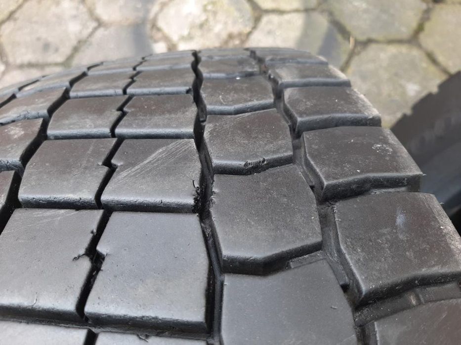 Opona używana ciężarowa 295/60R22.5 DOUBLE STAR DSR08A 300zł C2345