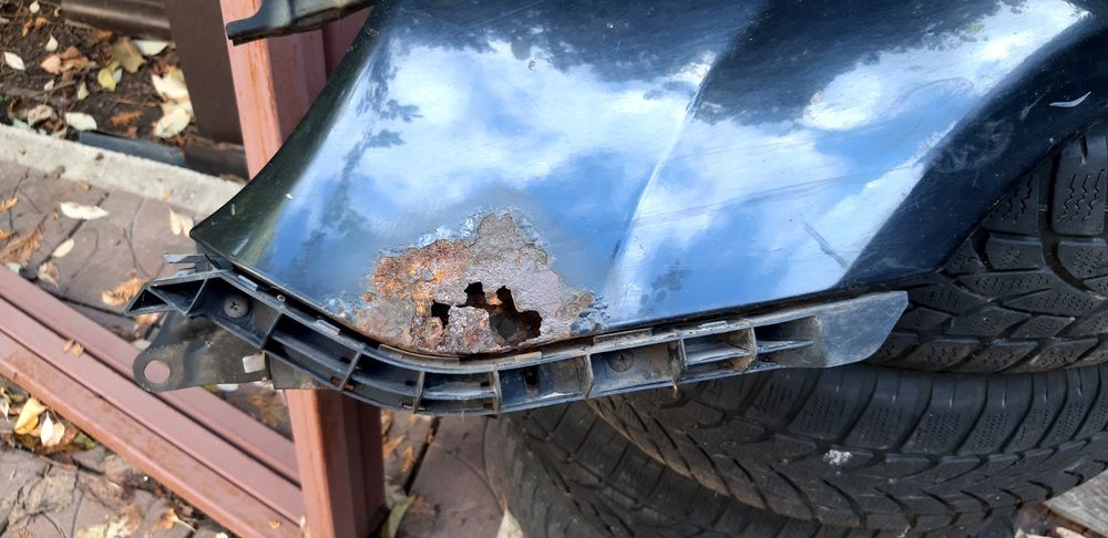 Крило ліве Forester 2004-2008