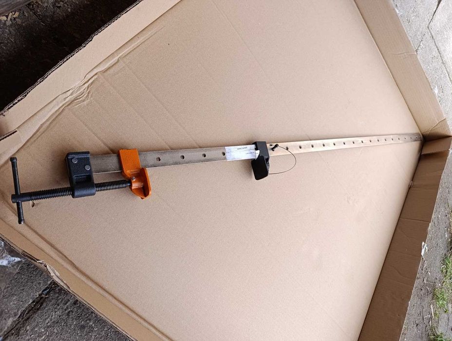 Ścisk stolarski techniczny śrubowy Magnusson długi 1219 mm