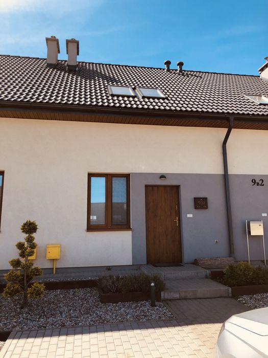 Wynajmę piękny dom szeregowy | 3 pokoje + strych + ogródek z tarasem