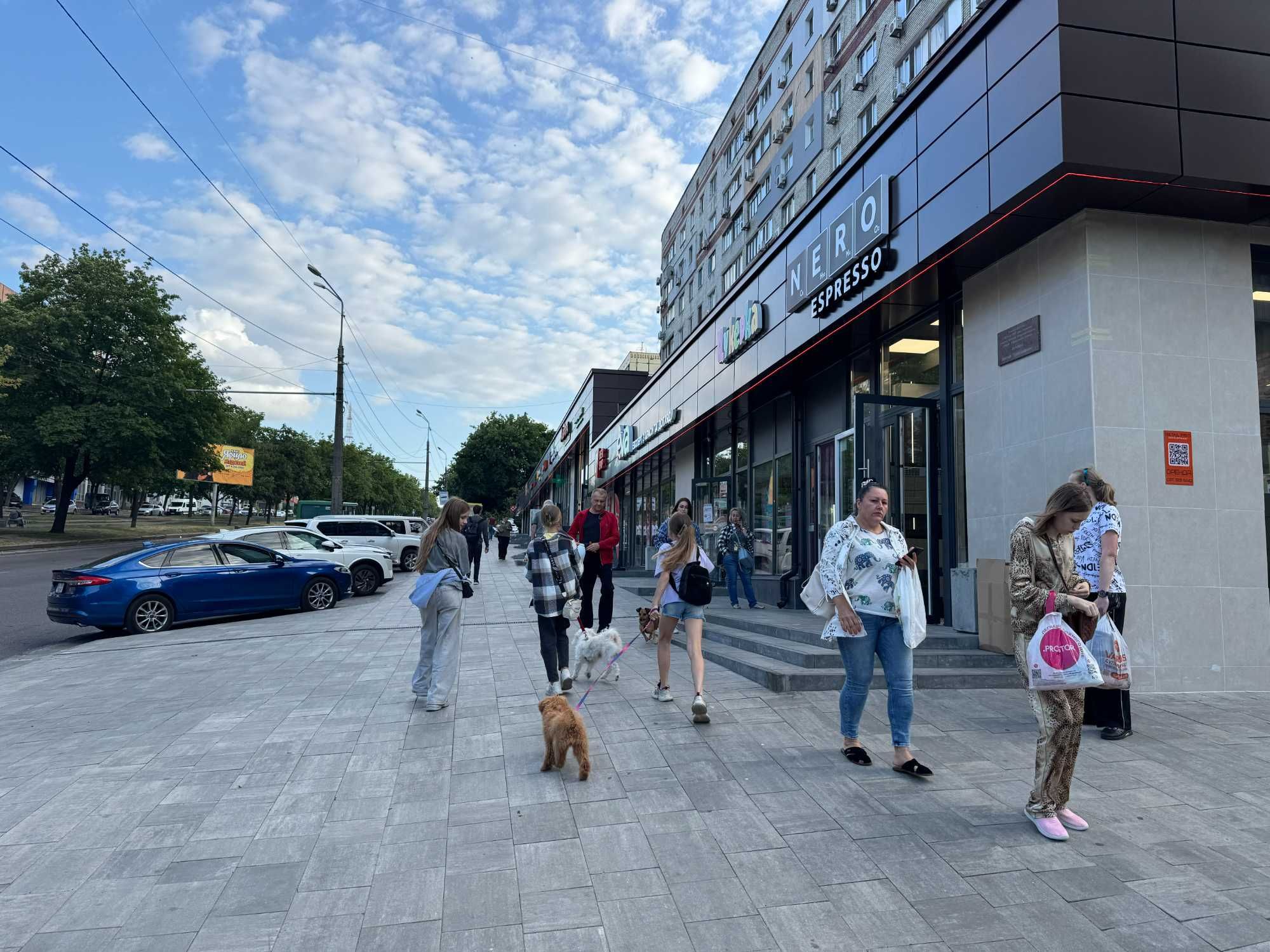 Новий ТЦ "Ювілейний" біля АТБ - м. Дніпро, пр. Поля 42