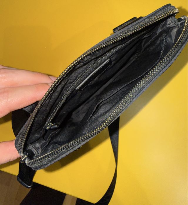 Продається оригінальна сумка Emporio  Armani.