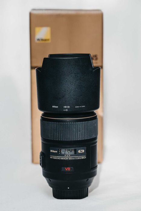 Obiektyw Nikkor MICRO 105mm f/2.8 G ED - Idealny do Makrofotografii!