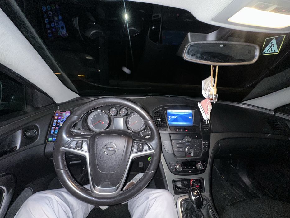 Opel insignia 2011 рестайлінг