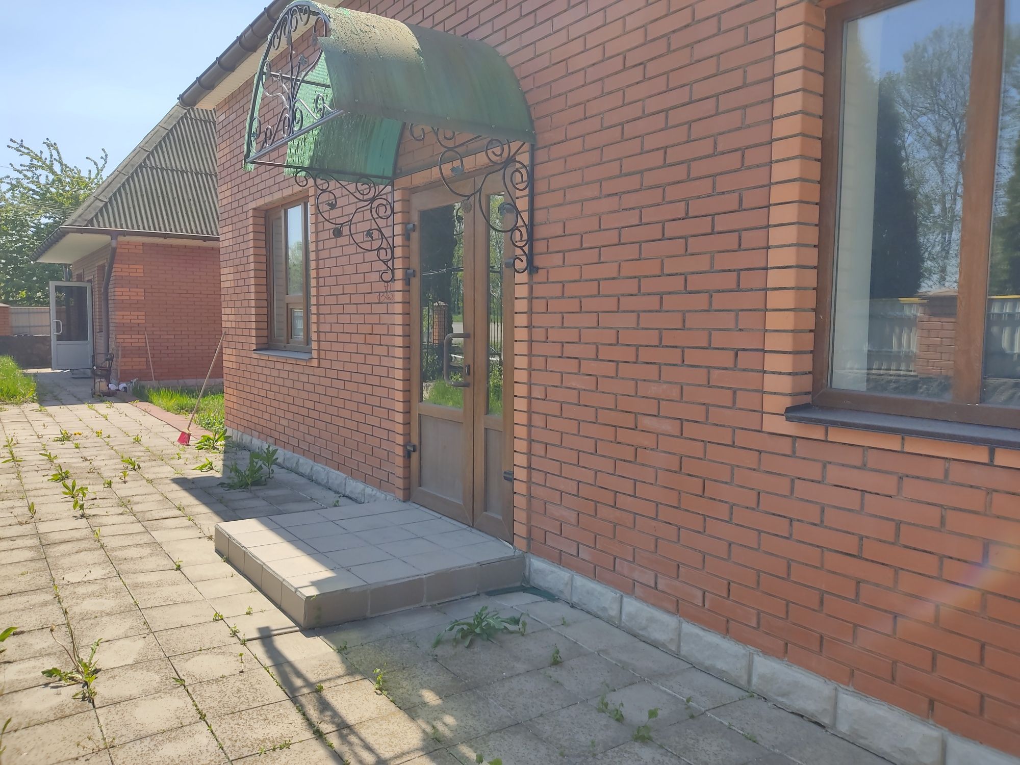 Продам приміщення під бізнес