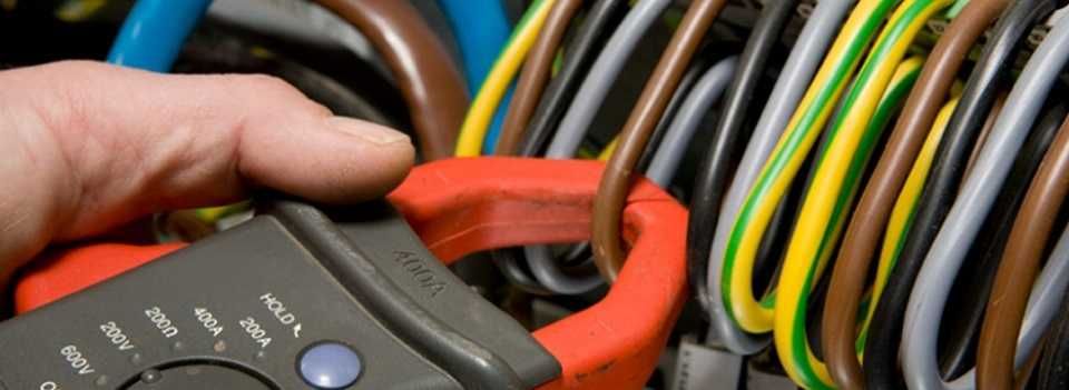 Eletricista e Serviço de eletricidade