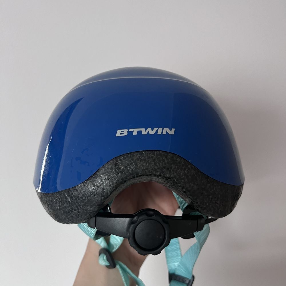 Kask dziecięcy 44-49 cm niebieski bitwin