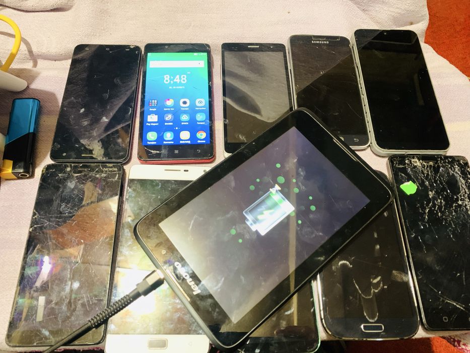 Продам лот смартфонов