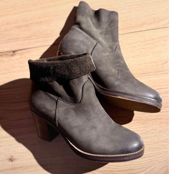 Жіночі черевики Sacha Essentials (оригінал, натуральна шкіра)