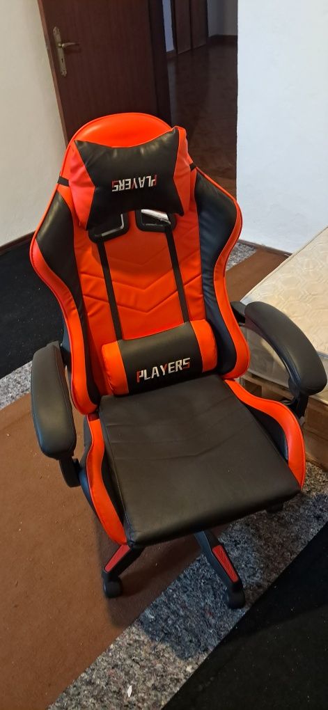 Secretaria + Cadeira Gamer Seminovas