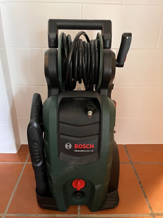Máquina de lavar a alta pressão AdvancedAquatak 140 BOSCH