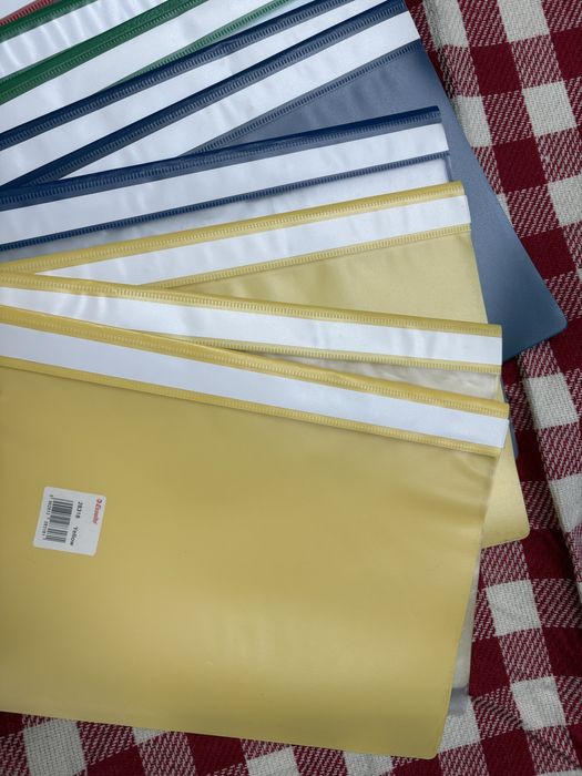 Zestaw szkolny- skoroszyty i koszulki