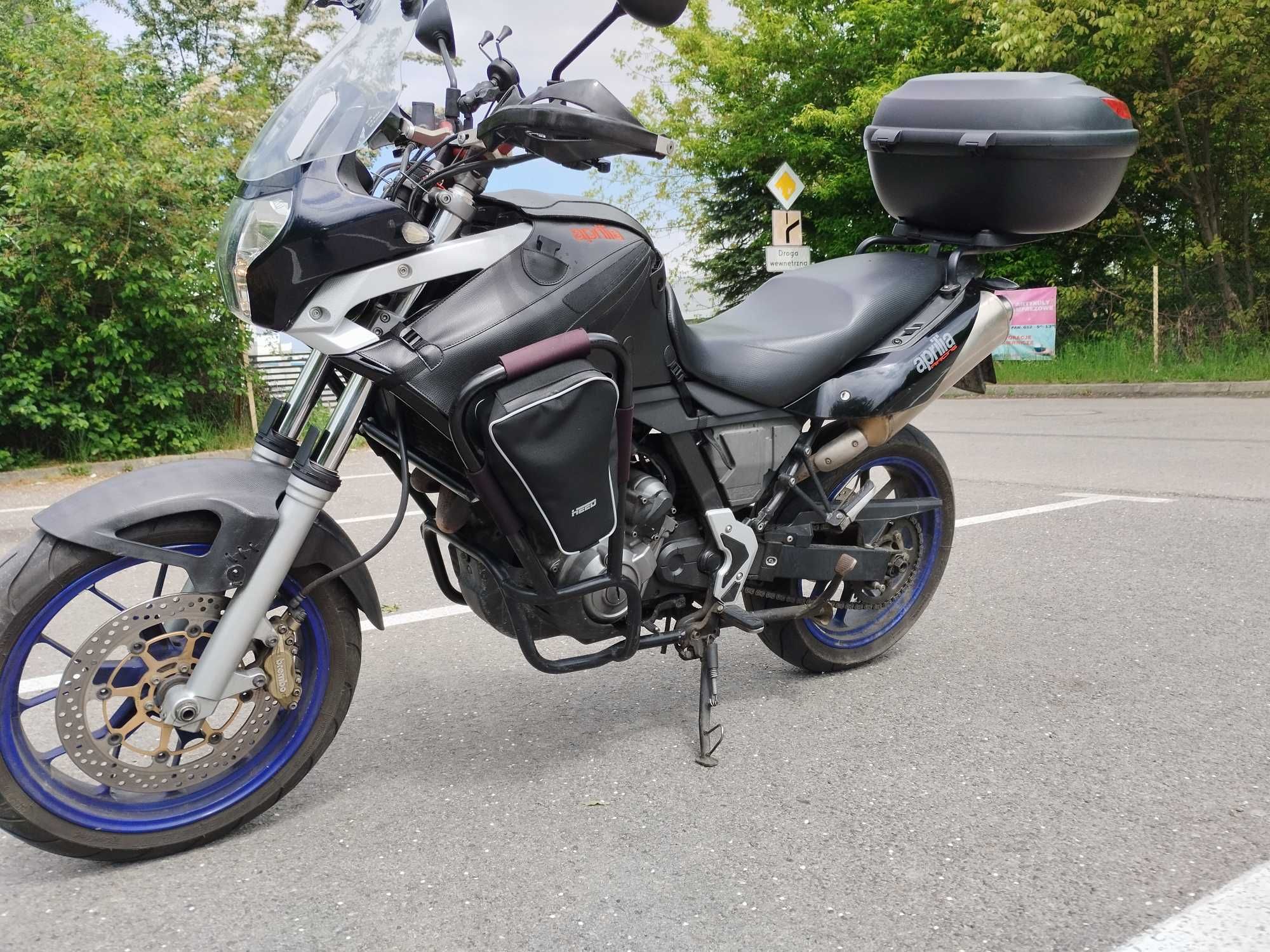 Aprilia Pegaso 660 strada na A2