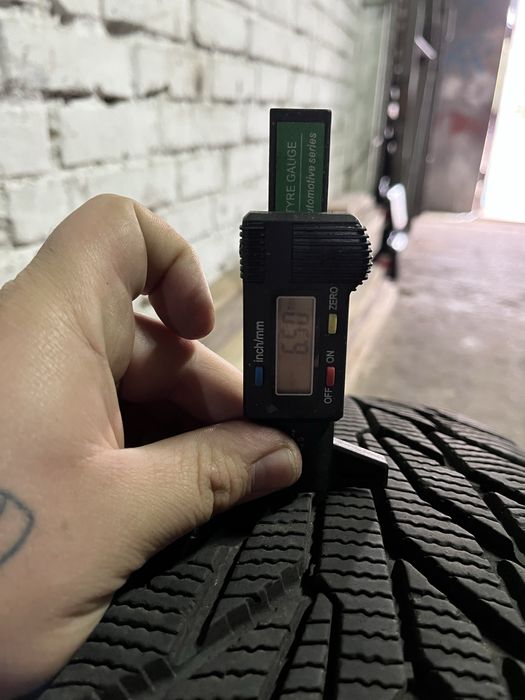 Зимова гума в зборі з дисками Starmaxx r15 5/112 Golf/vag комплект