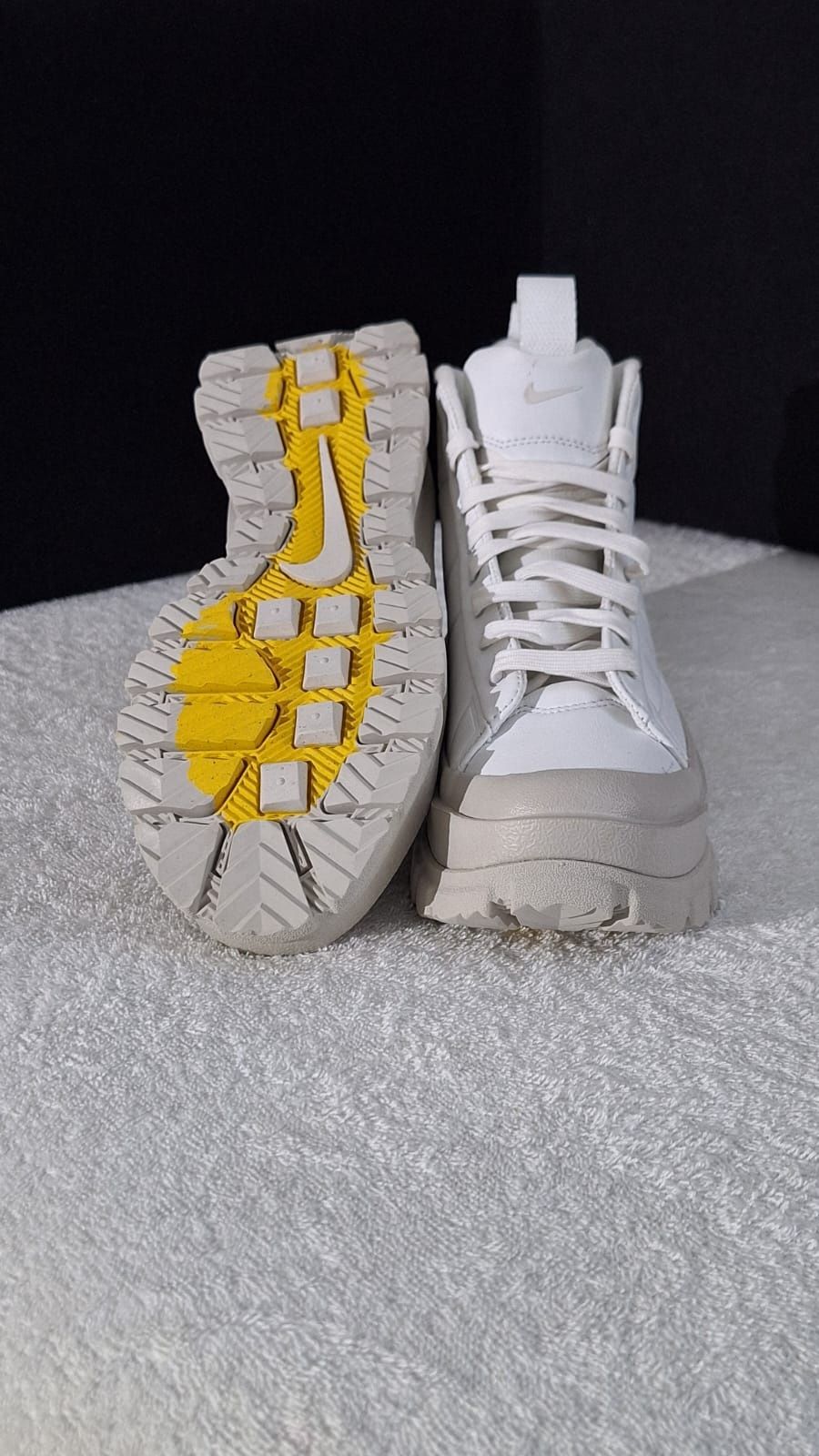 Ботинки Nike,  FQ9065 100, US5.5 EU36 22.5