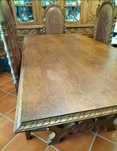 Mesa em madeira de nogueira
