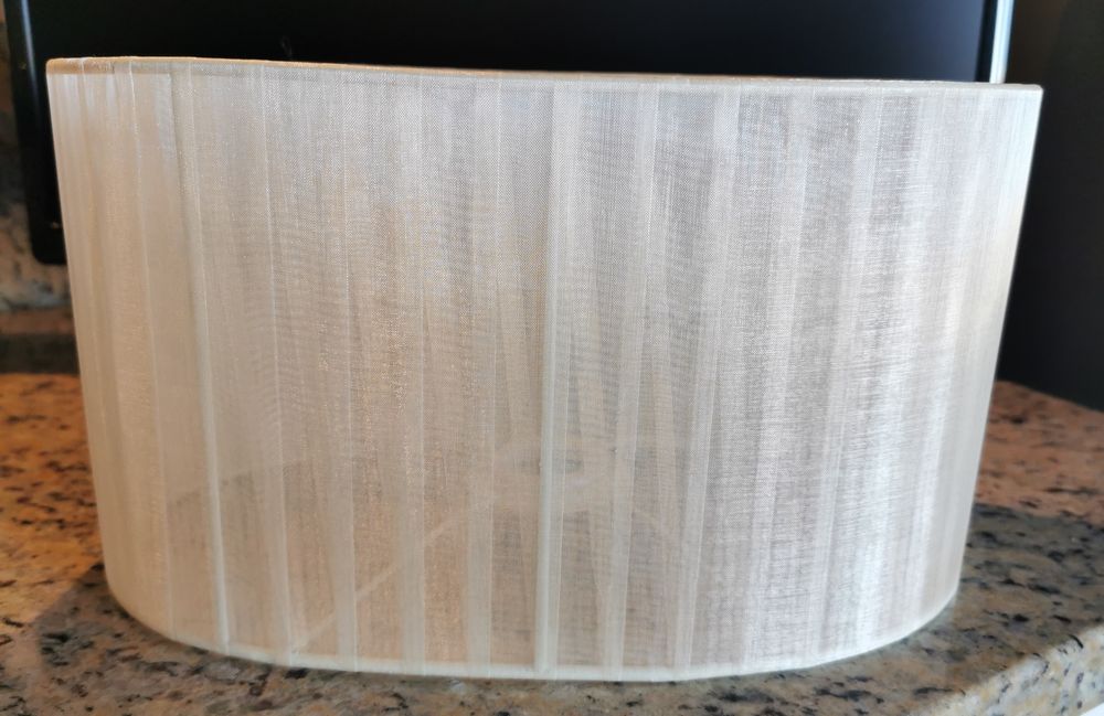 Abajures (2) para candeeiros de mesa