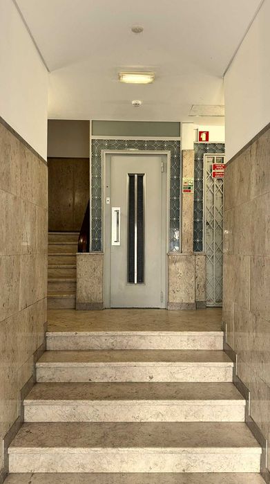2-bedroom apartment for rent at the centre of Porto.