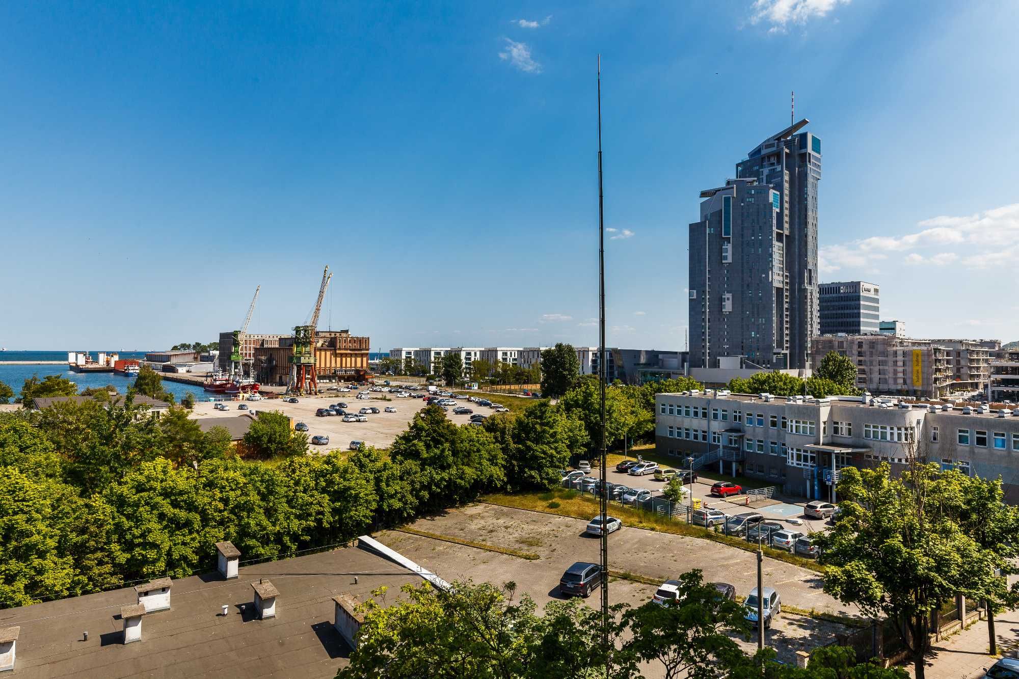 Gdynia–Apartament dla 5 osób, widok na morze, 7 min. od plaży, parking