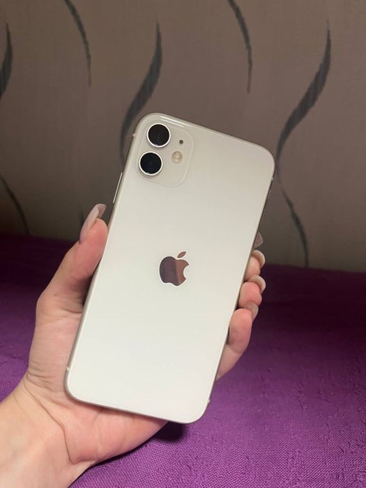 Продам iPhone 11