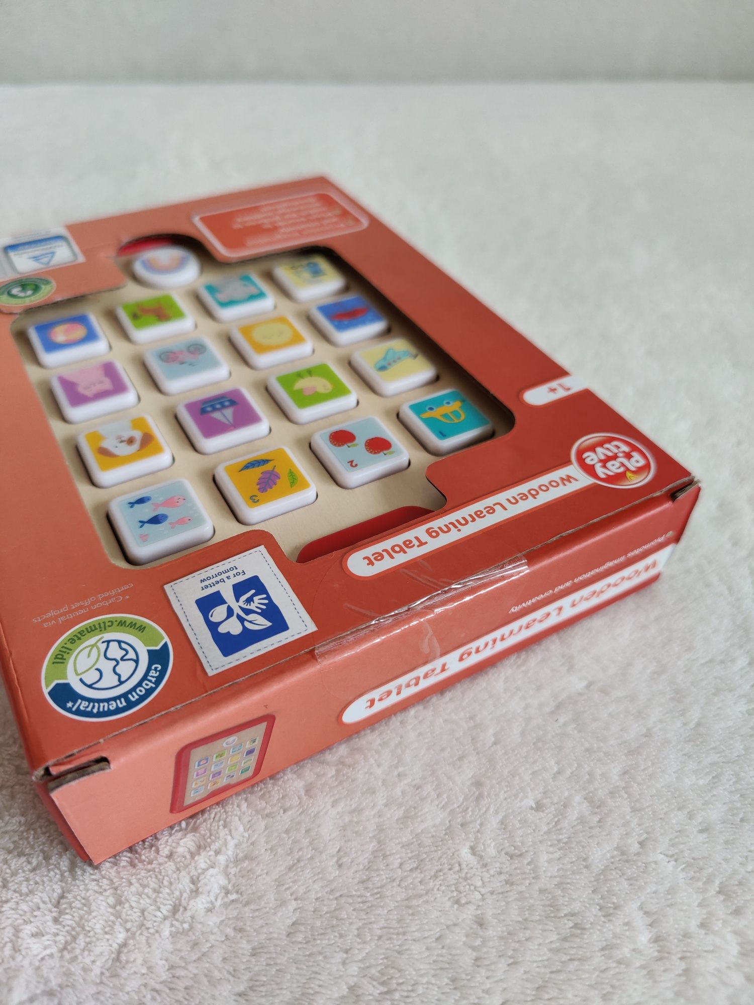 Nowy drewniany tablet Playtive Montessori