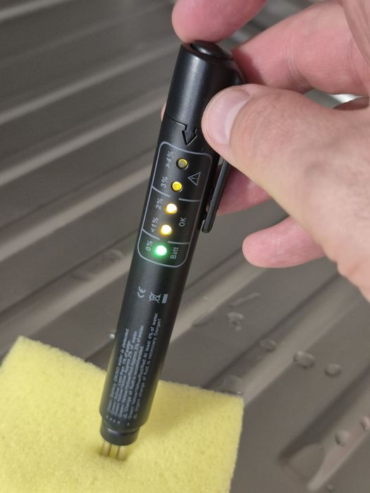 Тестер гальмівної рідини (перевірка наявності води)