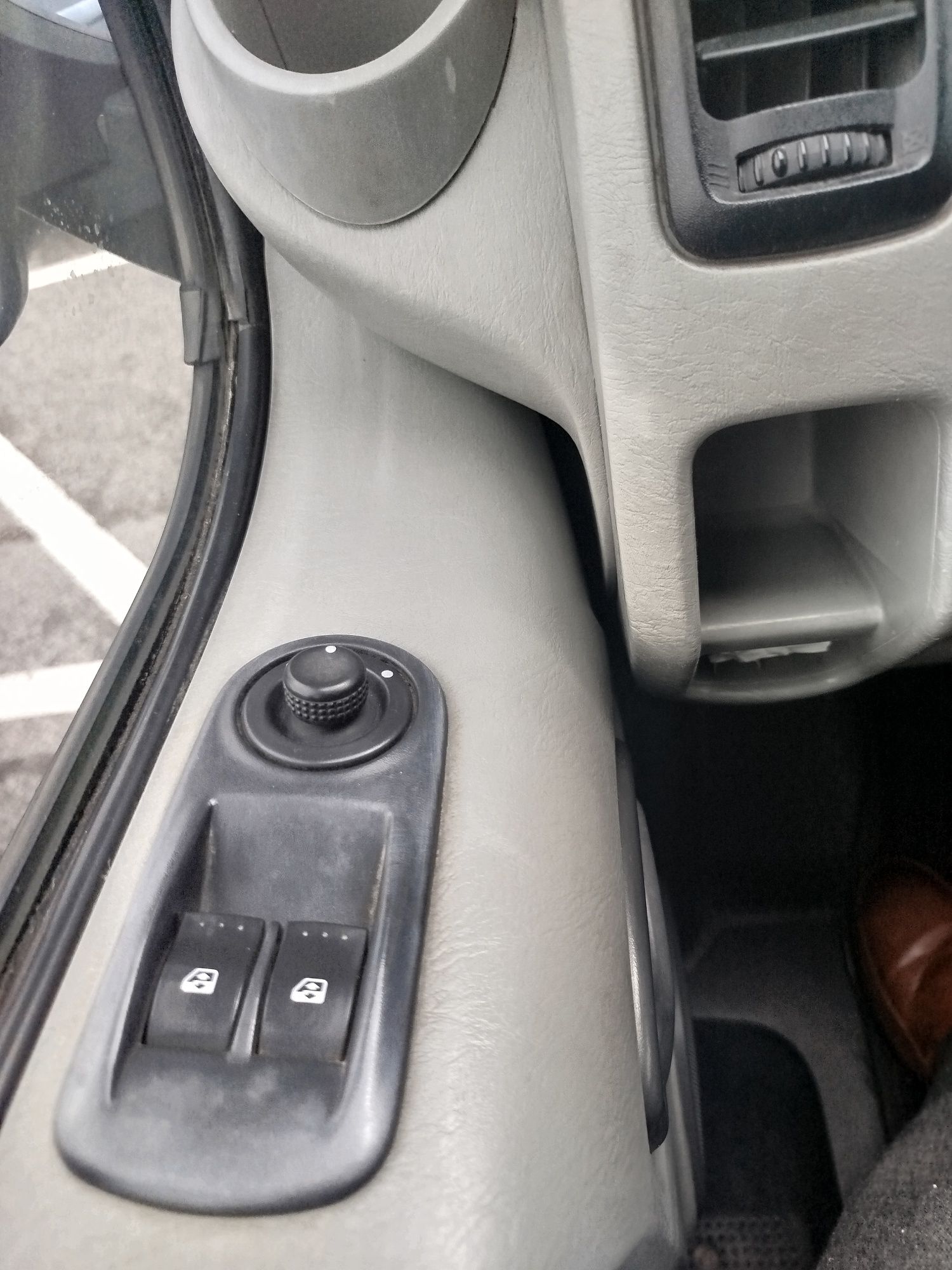 Renault trafic ano 2009 €6400