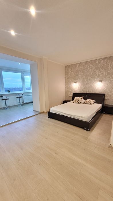 Видовая 3-х кв. Метро! Сертифікат!