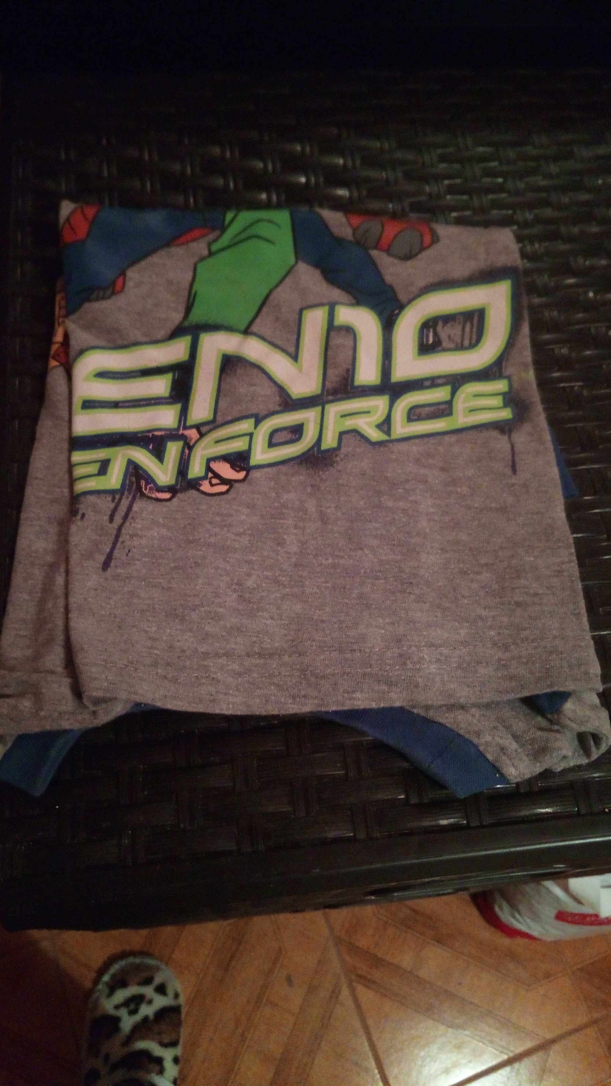 T-shirts, preço das duas, para 6 anos, Spiderman e Cartoon Networks