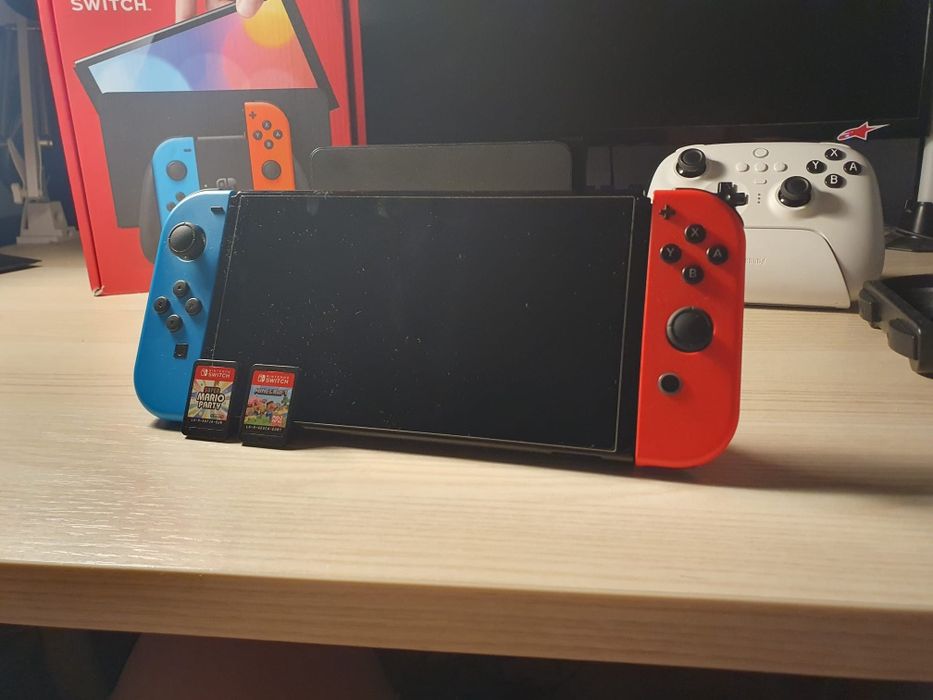 Nintendo switch OLED + gry i akcesoria