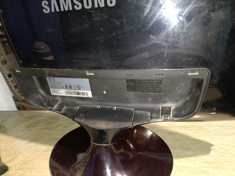 Монтитор SAMSUNG SyncMaster T1900, под ремонт или на зап. части
