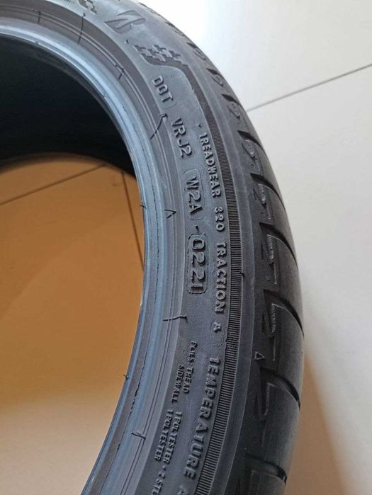 Пара шин б/у 225/40R19 93Y Bridgestone Turanza T005