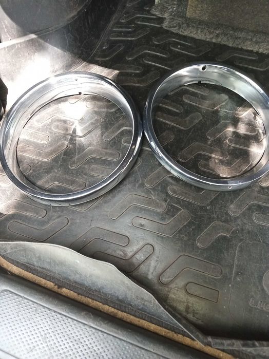 Ободки (очки) до фары ВАЗ-2101.