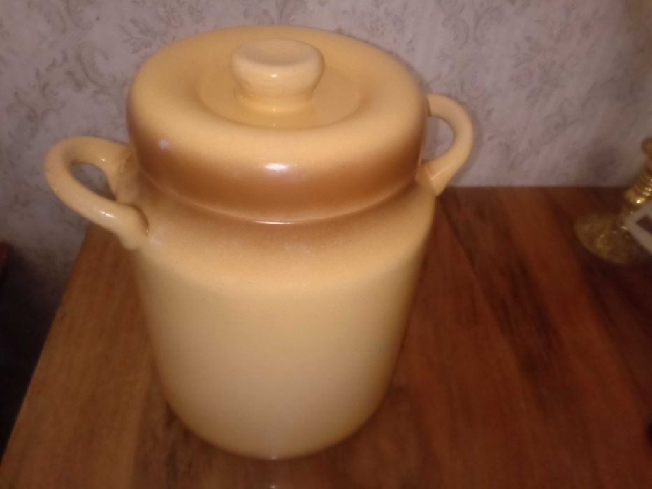 Pojemnik kamionkowy 4 l z pokrywką z PRL