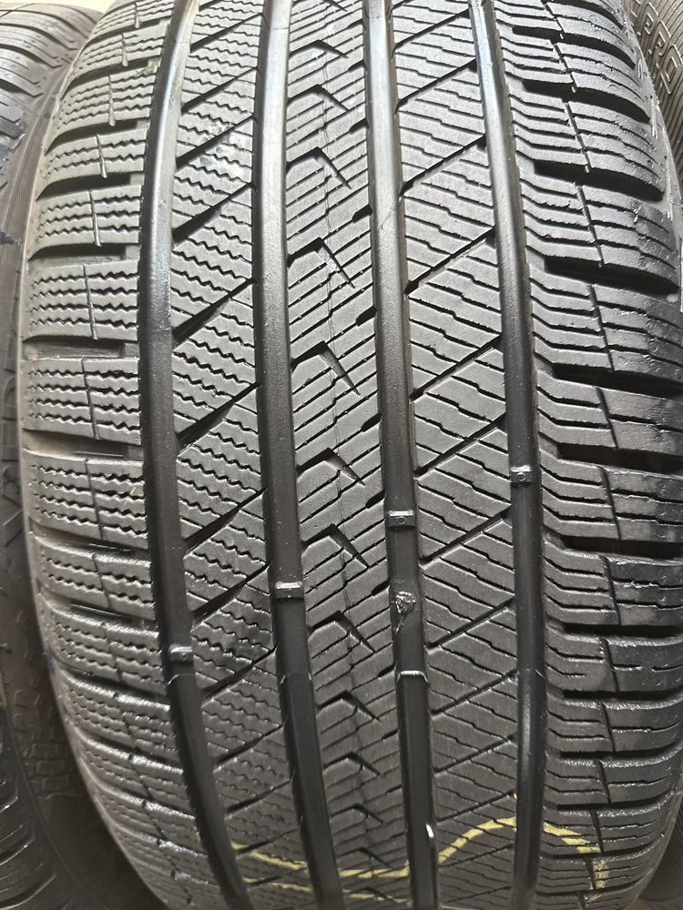 Opony 235/40/18 95 y caloroczne vredestein Quatrac 5