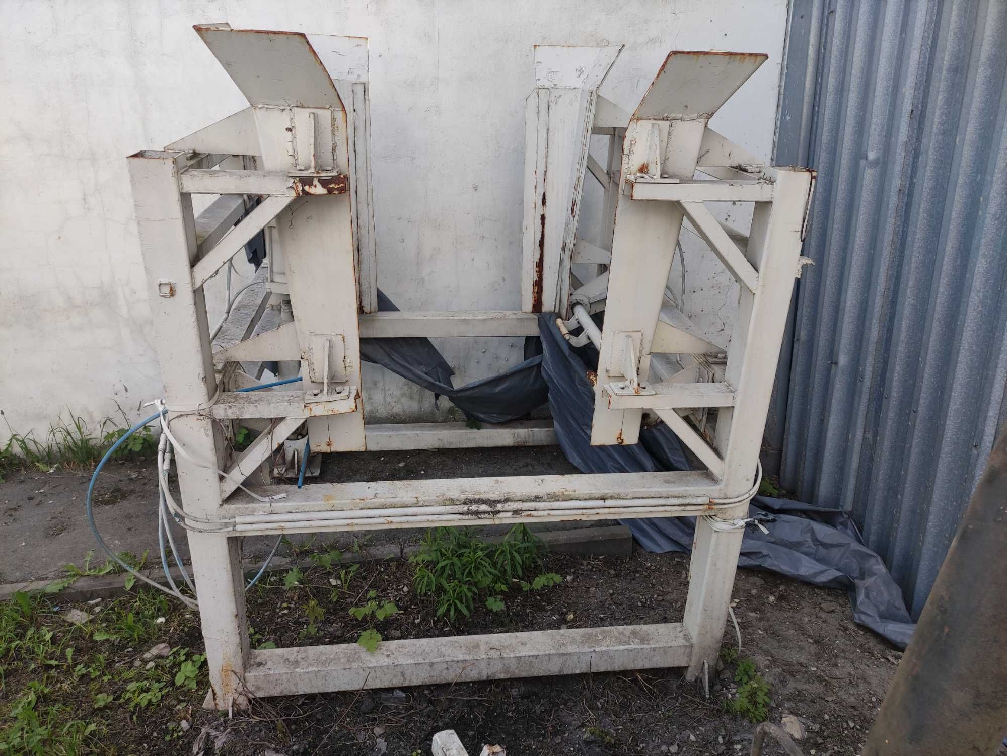 Лінія по виробництву бетонних виробів  "HESS Hydromat HP-3".
