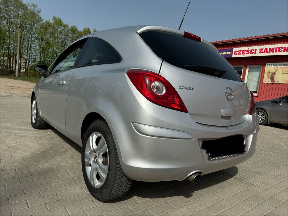 Opel Corsa D lift 1.2 benzyna4 cylindry Nawigacja Bezwypadkowa 140 tkm
