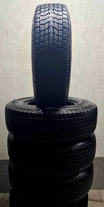 Колеса в зборі: шини Dunlop GrandTrek SJ6 215/80 R15, диски 5*139,7