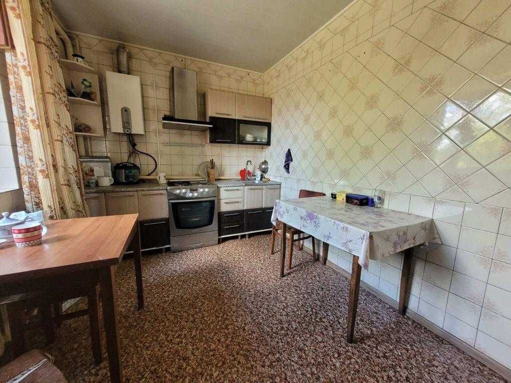 Продам цегляний будинок 1990 р. побудови, в мальовничій місцевості