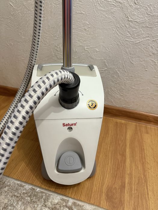 Паровий утюг Saturn