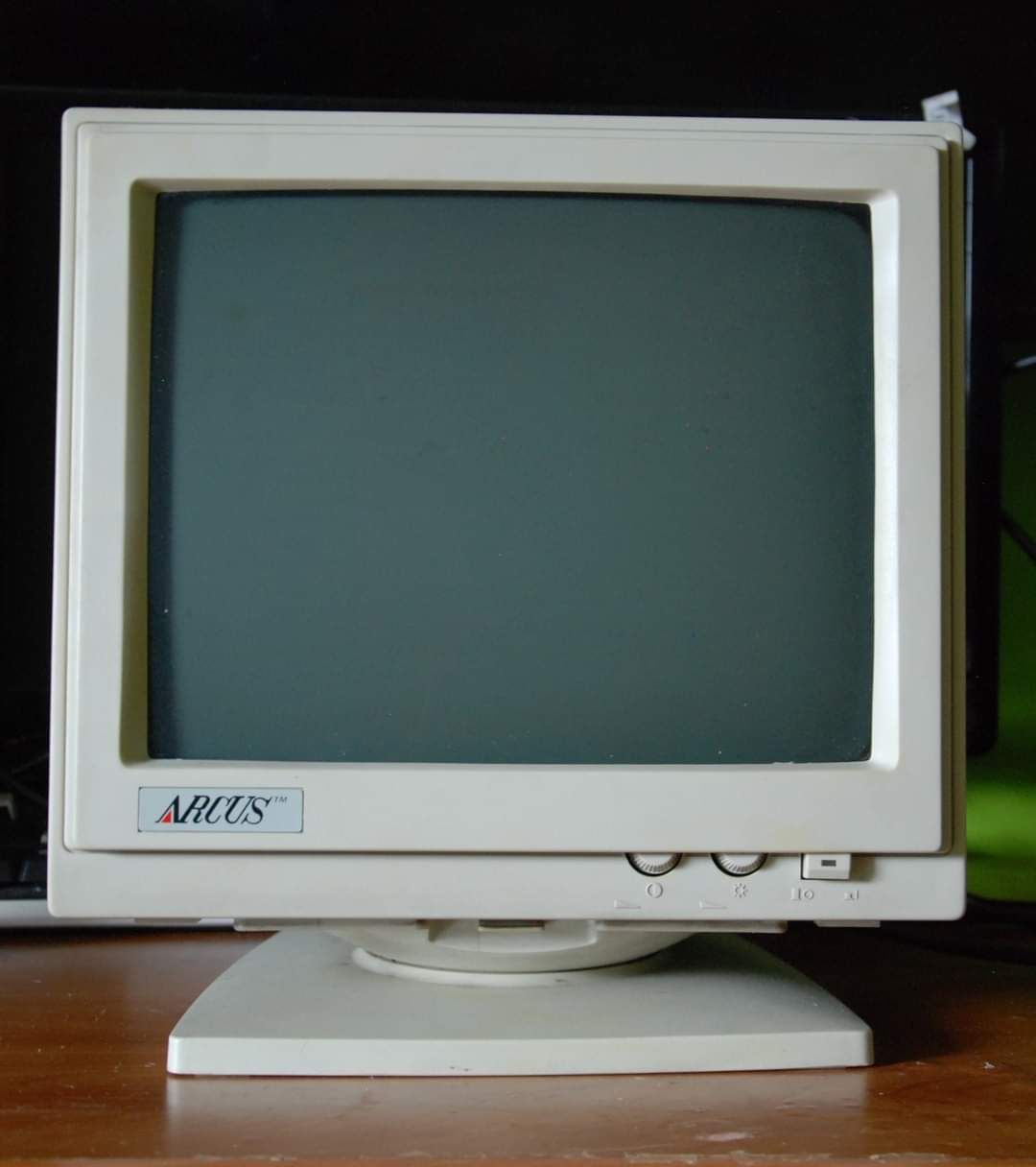 Monitor crt arcus dm-14sv rarytas