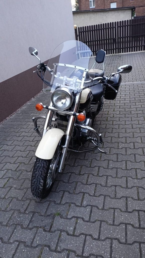 Honda Shadow VT750