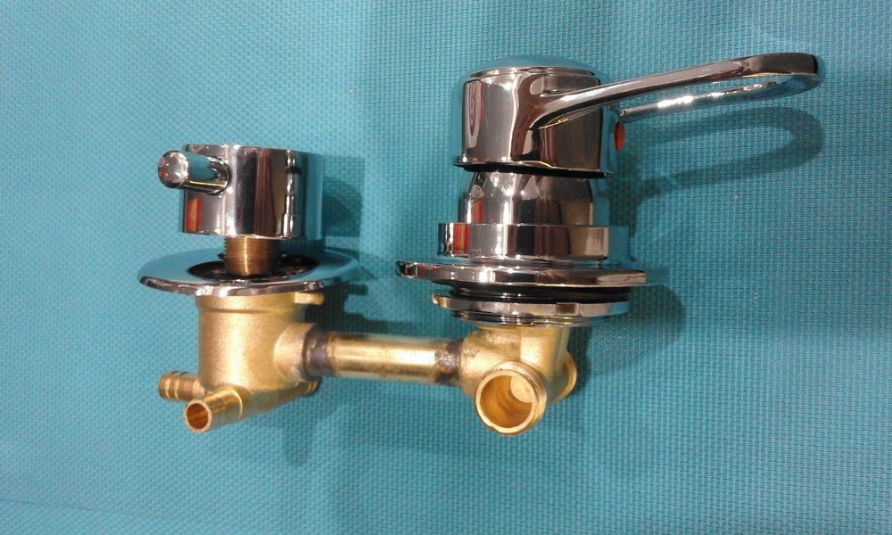 Bateria mieszacz zawór do kabiny prysznicowej 3 funkcje 10 cm