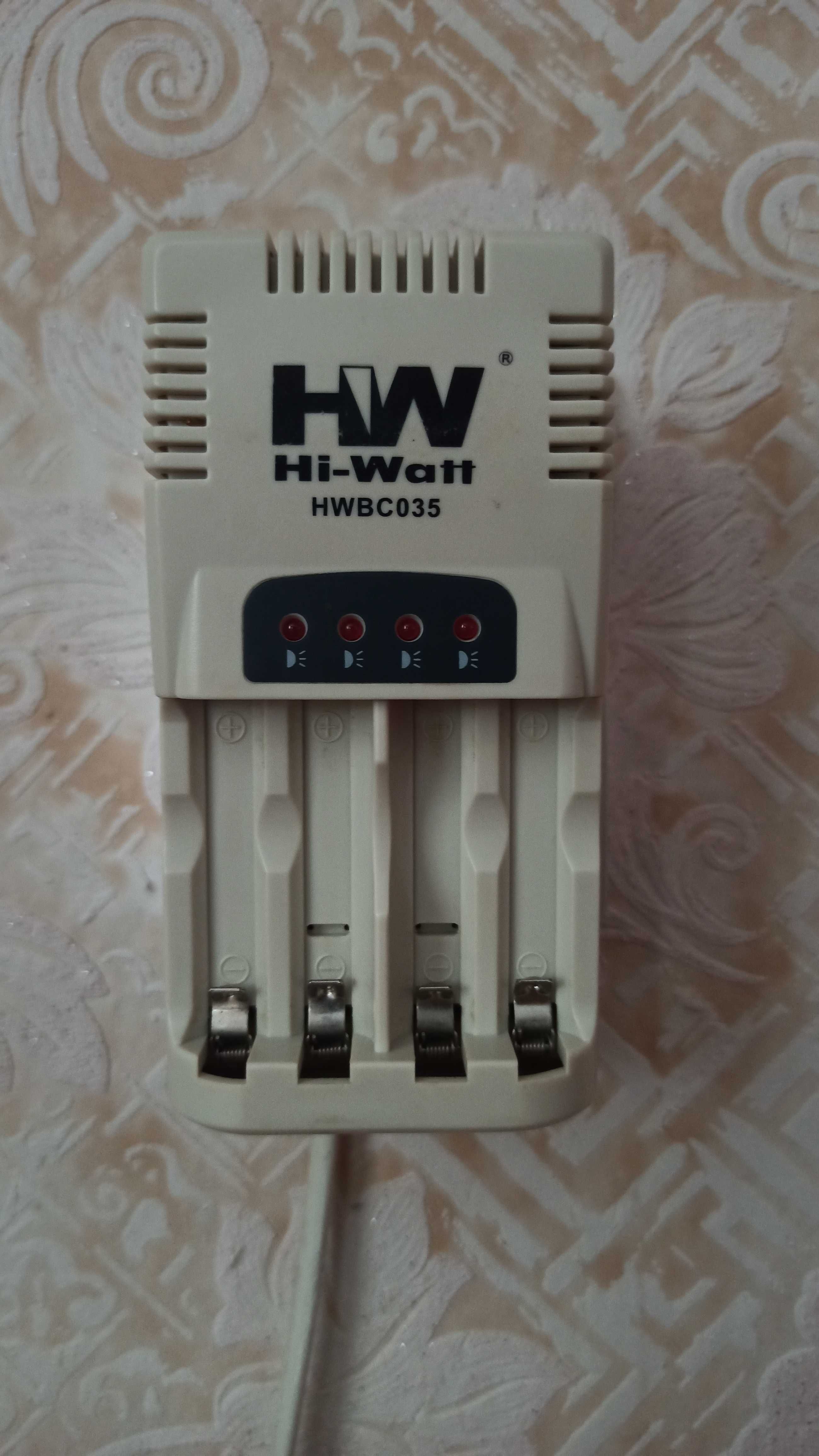 Зарядное устройство HI-Watt hwbc 035