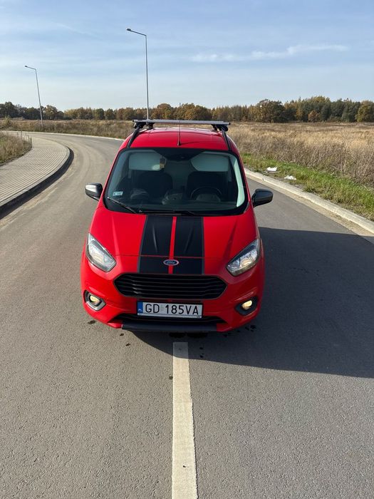 Ford Tranzit Courier  Forda Tranzit Courier Sport Van 1.0