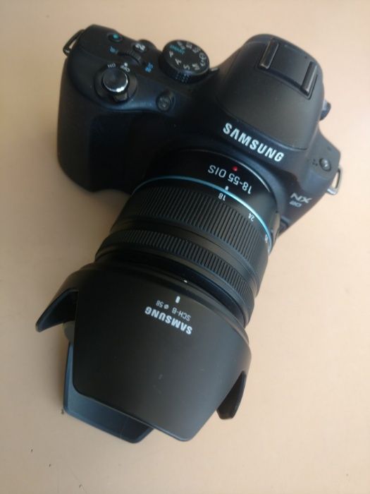 Samsung NX-20 Kit 18-55mm 20Mp фильтры Беззеркальный APS-C фотоаппарат