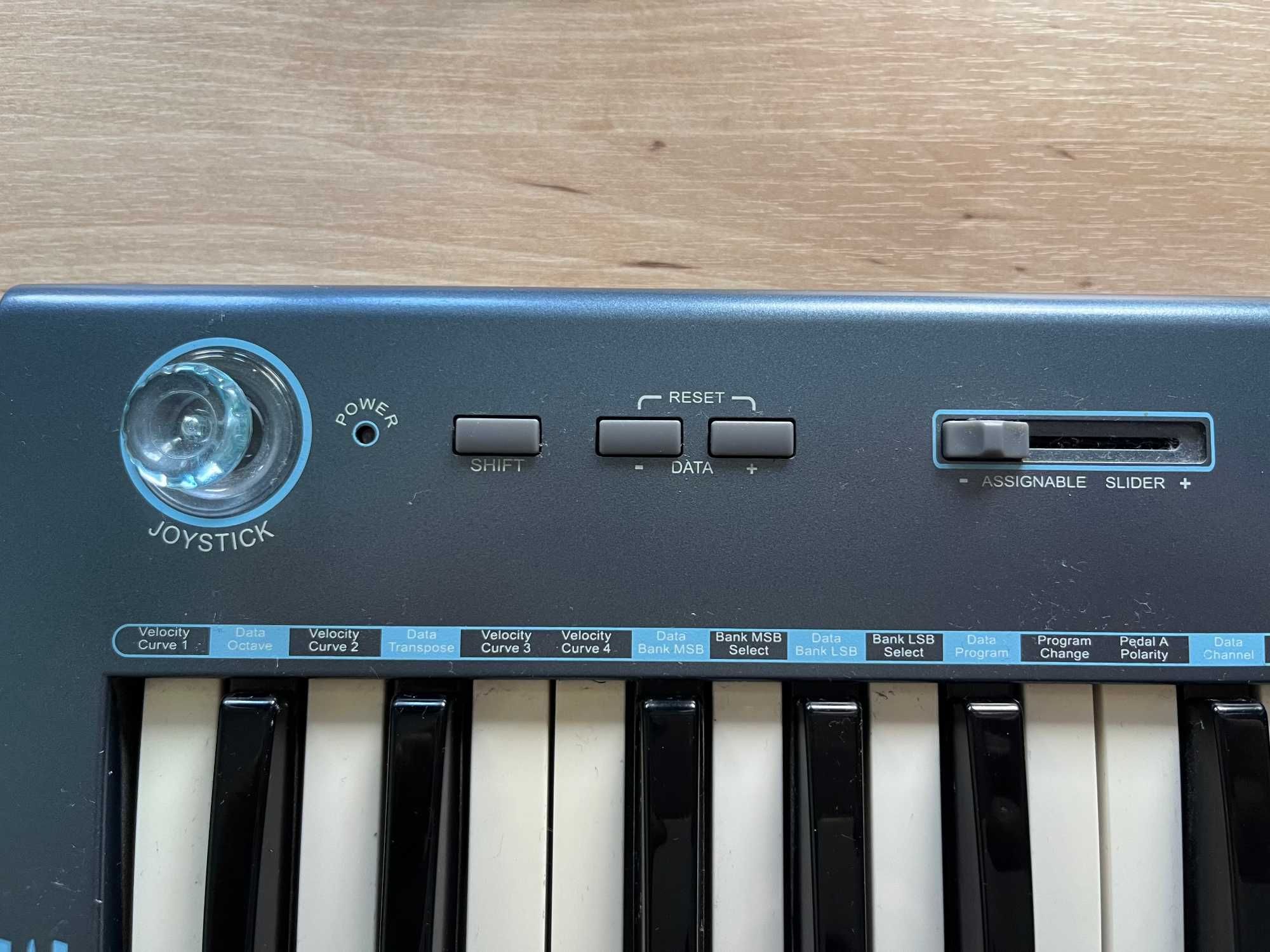 CME M-Key V2 - Klawiatura MIDI / Keyboard