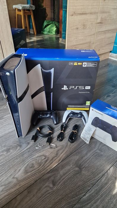Konsola Ps5 Pro digital 2 pady