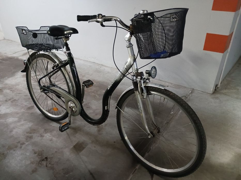 Aluminiowe Rower Damski 28''
3 biegi Nexsus
Rower sprawny techniczni